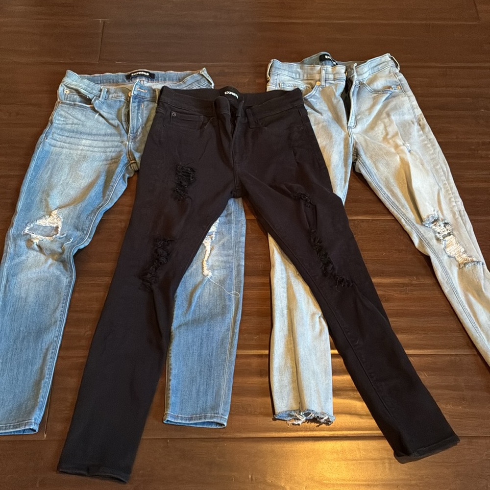 Express Jeans 3 pair size 6 selling together